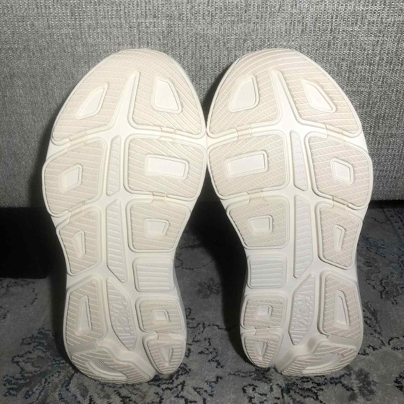 HOKA ONE ONE Bondi 9 rubber-trimmed jacquard-mesh sneakers - Picture 10 of 11